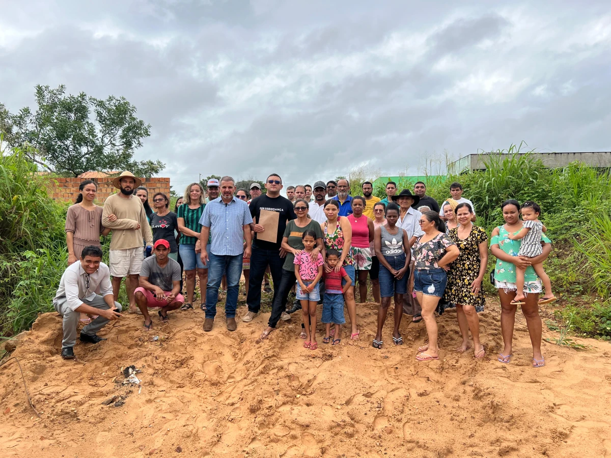 Wiston Gomes ouve representantes dos moradores do Residencial Araguaia e buscará recursos para estruturação do bairro